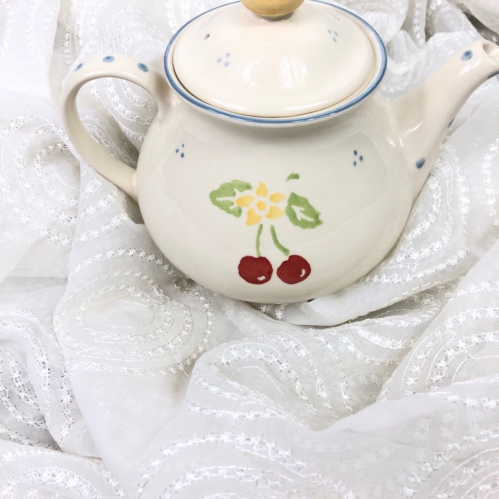 COPY - VINTAGE Laura Ashley Morello 7" Teapot